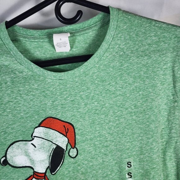 Peanuts Snoopy Sharing a Red Scarf with Woodstocks Green Cotton Poly Tee Size S - Picture 5 of 16